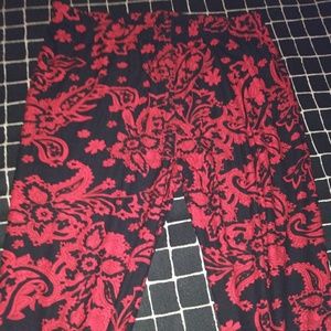 Red & Black paisley